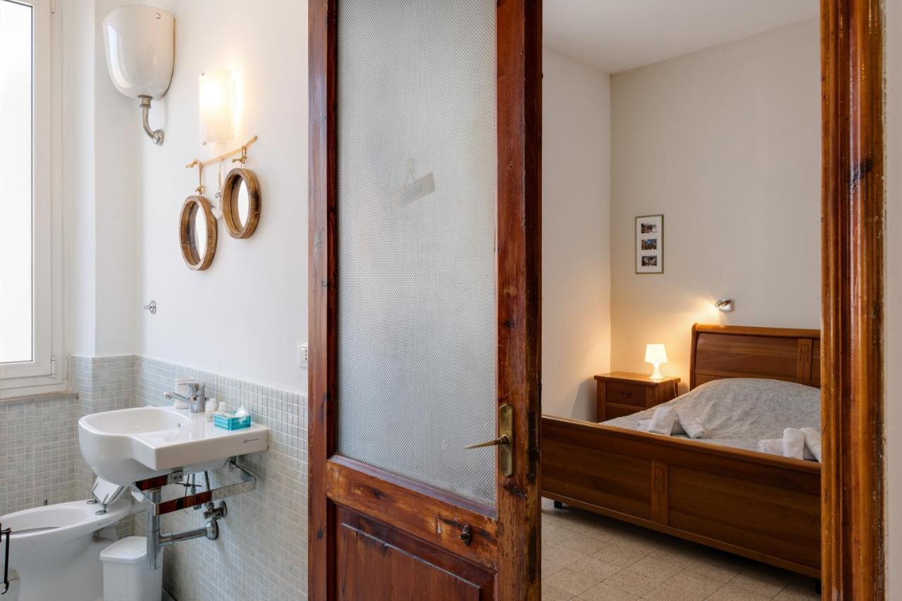 Piazza Concordia Apartment With Balcony La Spezia Exterior photo